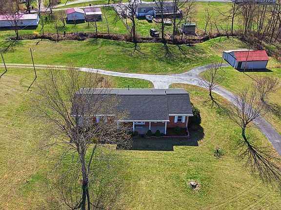 3rd image of 181 Powell Rd