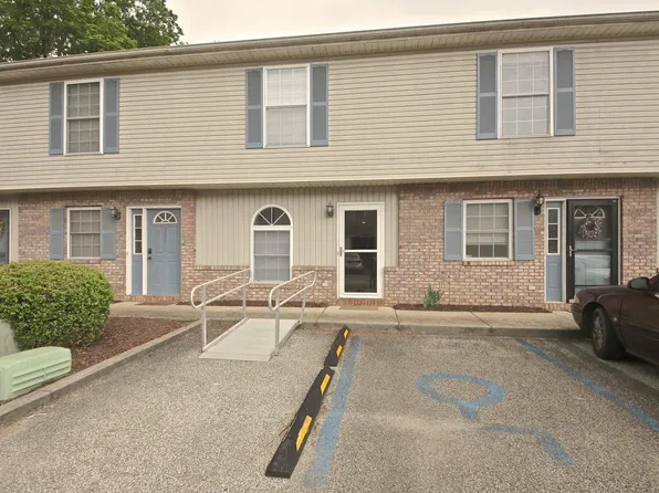 797 E Sherwood Hills Dr, Bloomington, IN 47401