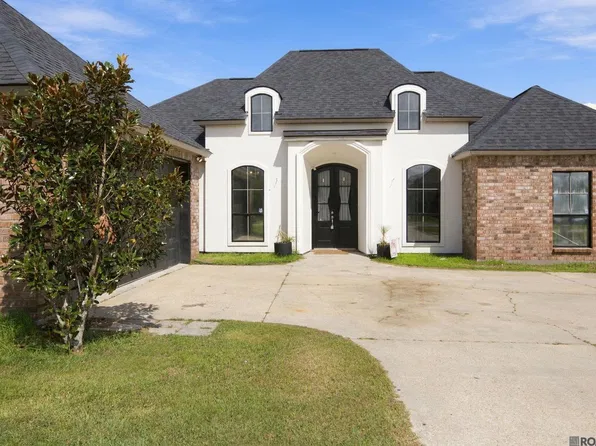 12511 Fawnwood Dr, Walker, LA 70785