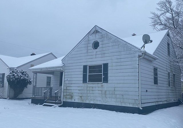 1st image of 2706 Prast Blvd
