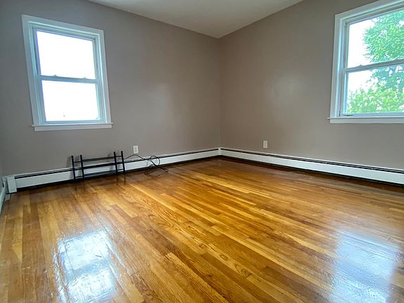 3rd image of 67 Briggs Ave #3