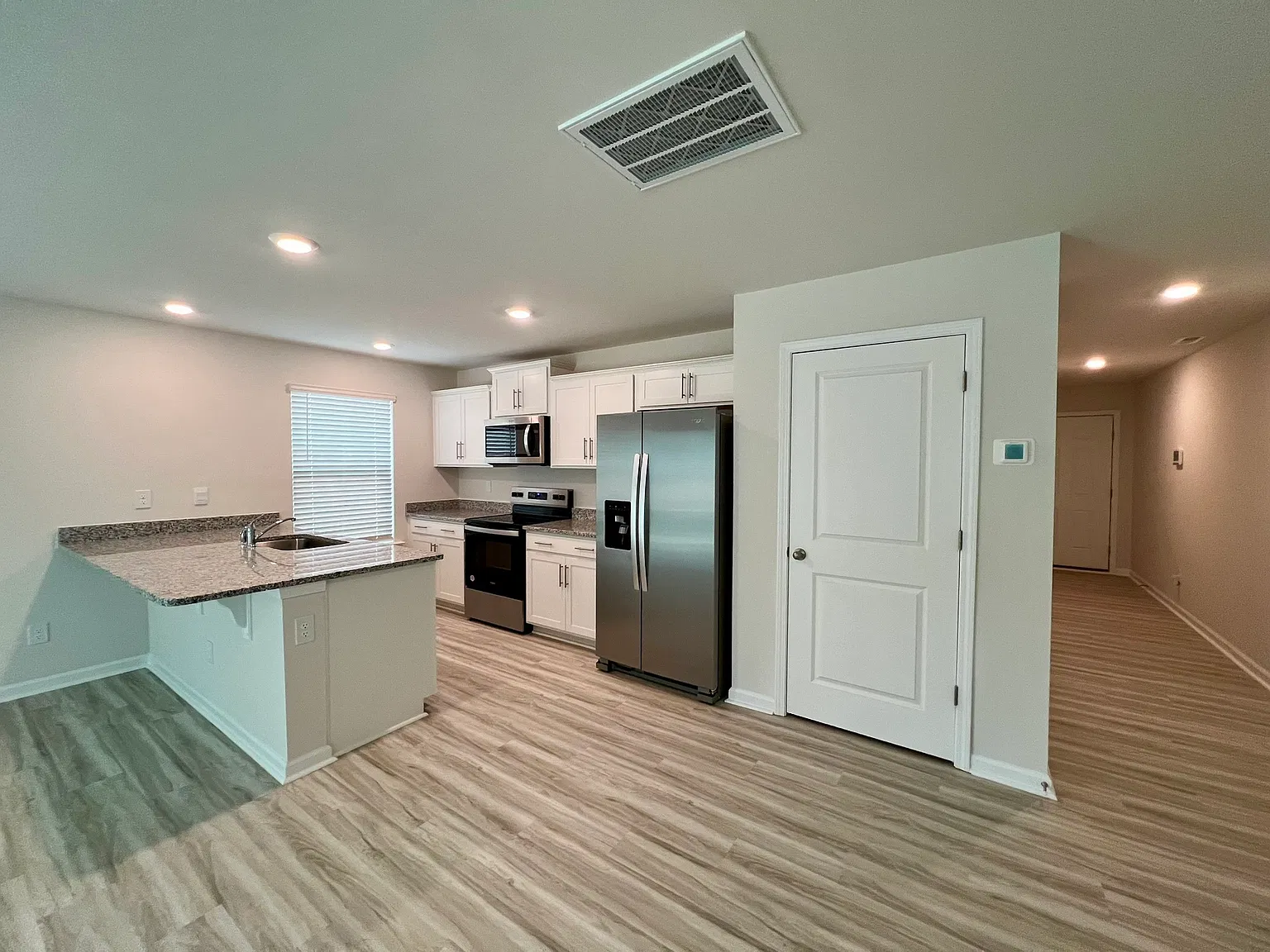 Faron Way 6004 - 1 — Photo 2