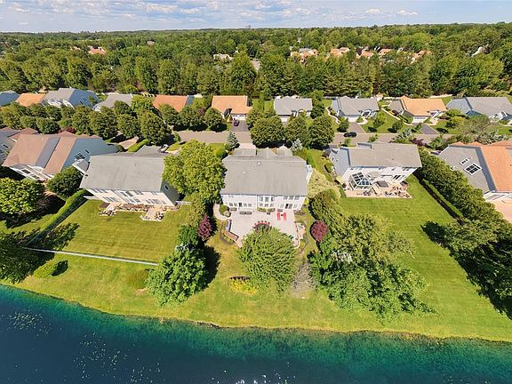 2nd image of 38 Hamlet Woods Drive