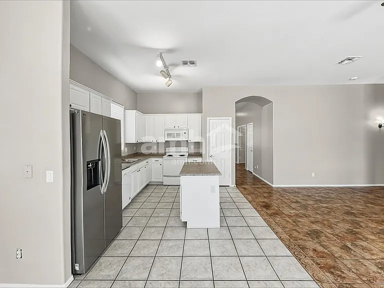 12717 W Earll Dr — Photo 4
