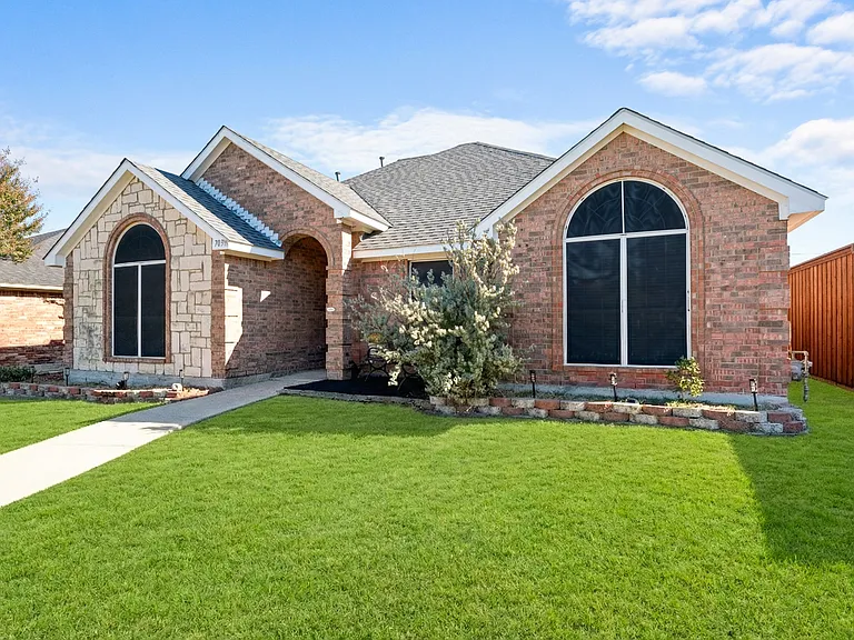 703 Flagstone Way — Photo 10