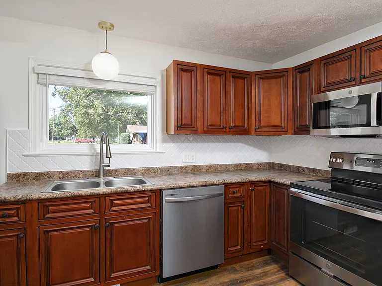 2751 S Wallis Smith Blvd — Photo 16