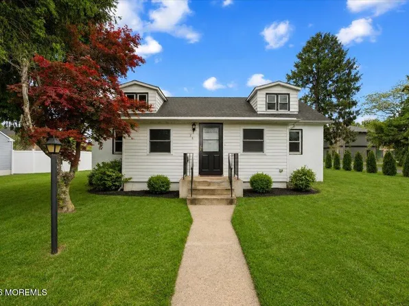 76 Peach Street, Tinton Falls, NJ 07724