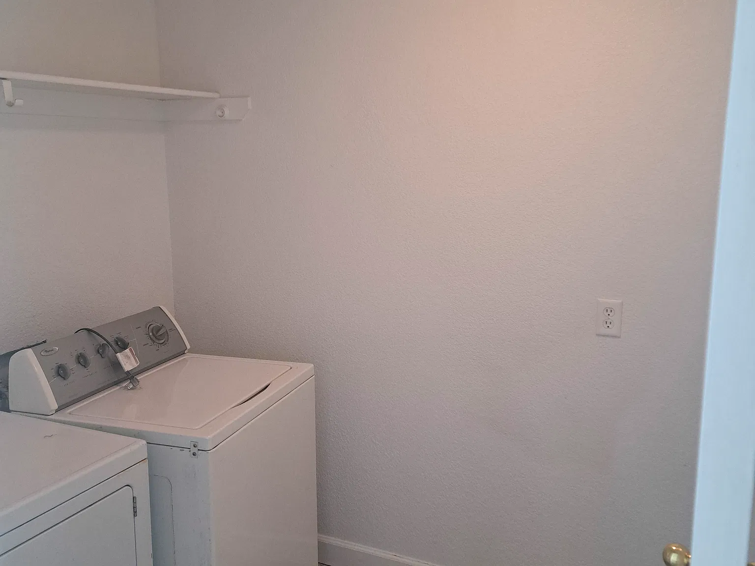 2 bed, 1222 sqft, $2,200 — Photo 1