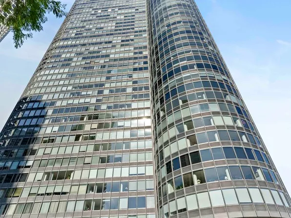 155 N Harbor Dr APT 5306, Chicago, IL 60601