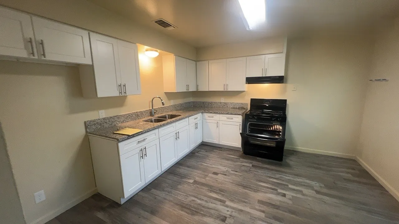 2 bed, $1,350 — Photo 3