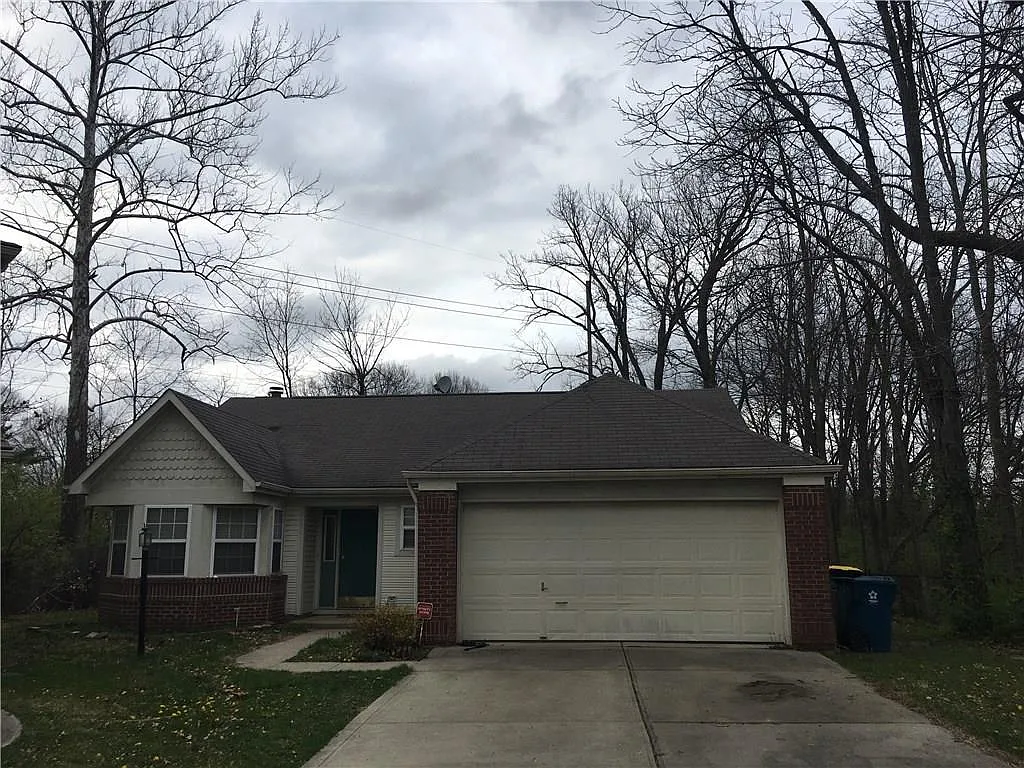 5758 Periwinkle Ln photo 1