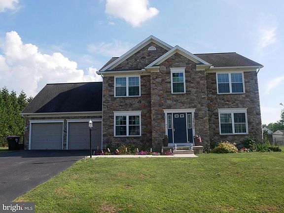 2nd image of 14732 Cedarbrook Dr