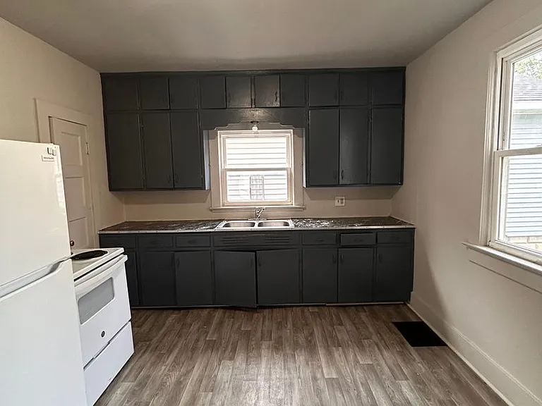 3413 Oliver St — Photo 5