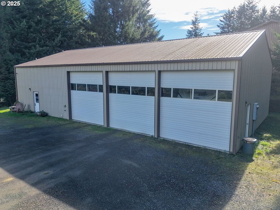 1st image of 63011 Isthmus Heights Rd