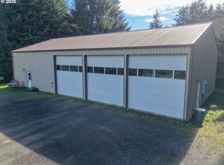 63011 Isthmus Heights Rd, Coos Bay, OR 97420