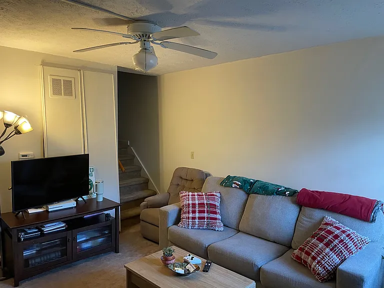 326D Cortland St — Photo 6