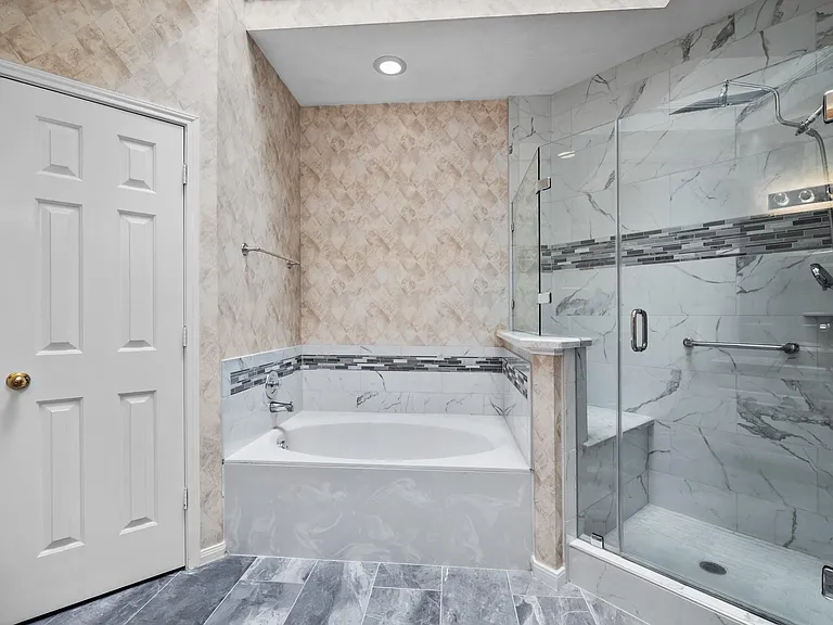 2723 Shelby Dr — Photo 13