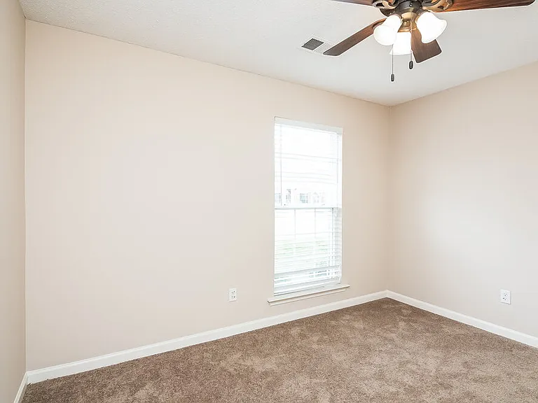 5444 Milton Ridge Dr — Photo 10