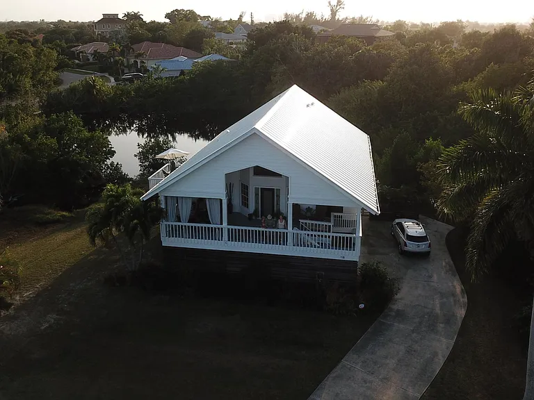 118 Balmoral Ct — Photo 34