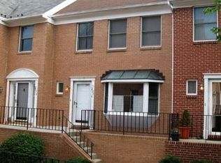 207 Locust St SE #P, Vienna, VA 22180