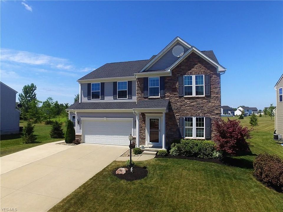 1st image of 998 Overton Dr