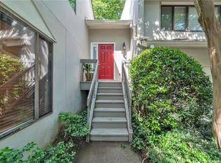 8 Gilbert Trl NE, Atlanta, GA 30308