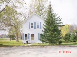 725 Evergreen St, Shawano, WI 54166