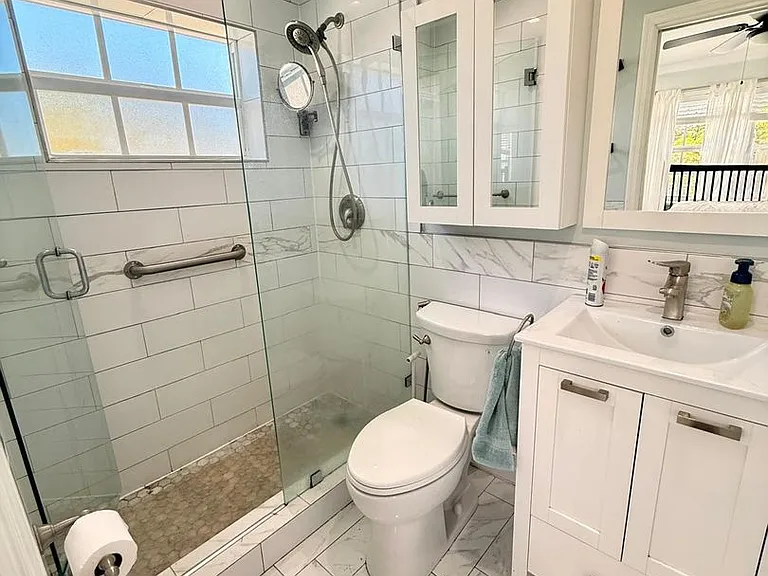 57 Northeast 24th Street — Photo 32