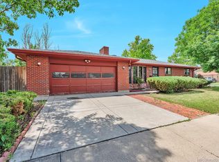 2098 Kenton St, Aurora, CO 80010