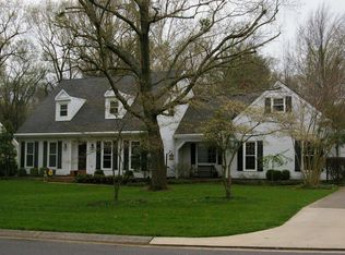 1175 Sherwood Rd, Paducah, KY 42001