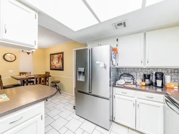 1010 E 13th St, Cushing, OK 74023