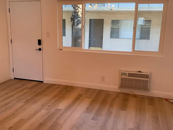 5th image of 3820 Overland Ave #4