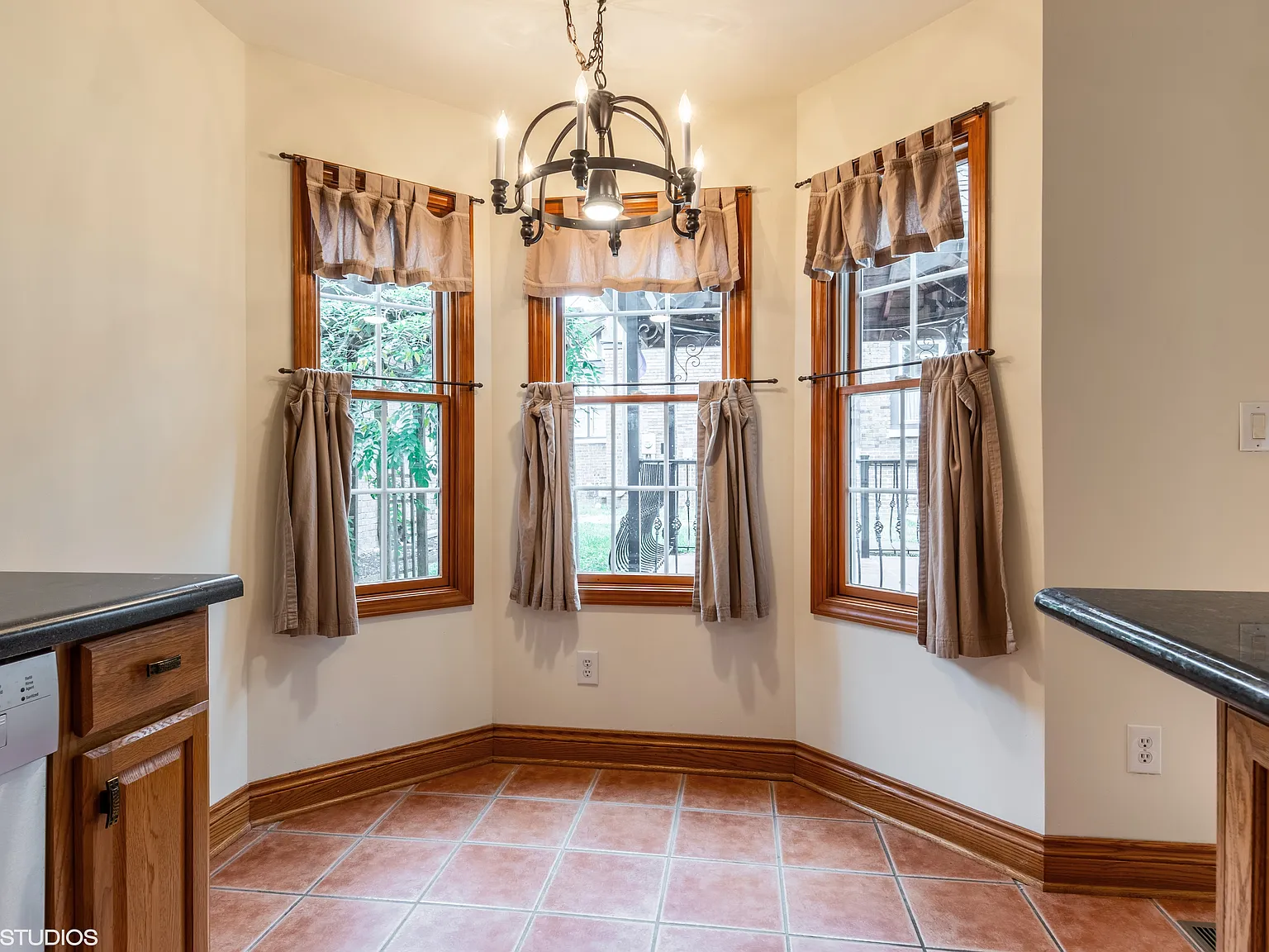 2 bed, 1244 sqft, $1,695 — Photo 4