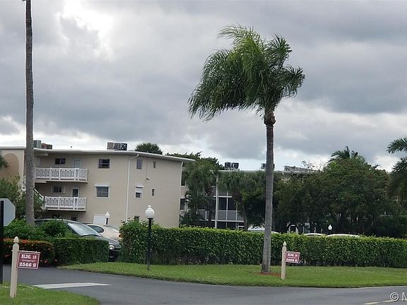 5th image of 2640 S Garden Dr S #104