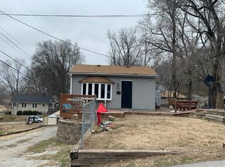 9720 E Scarritt Ave, Independence, MO 64053