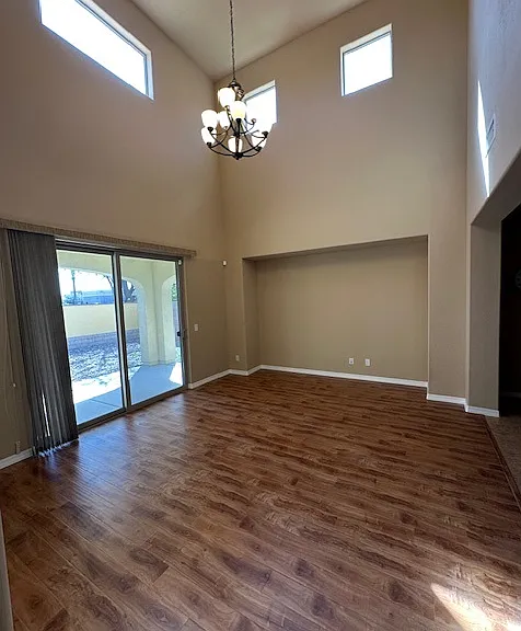 147 E Carob Dr — Photo 7