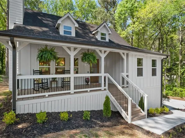 217 Holly Creek Way, Woodstock, GA 30188
