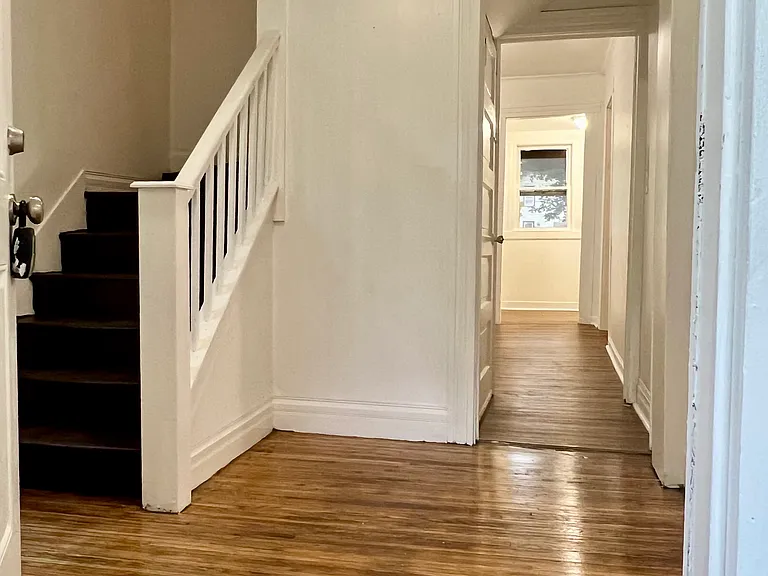 423 Cottage St — Photo 14