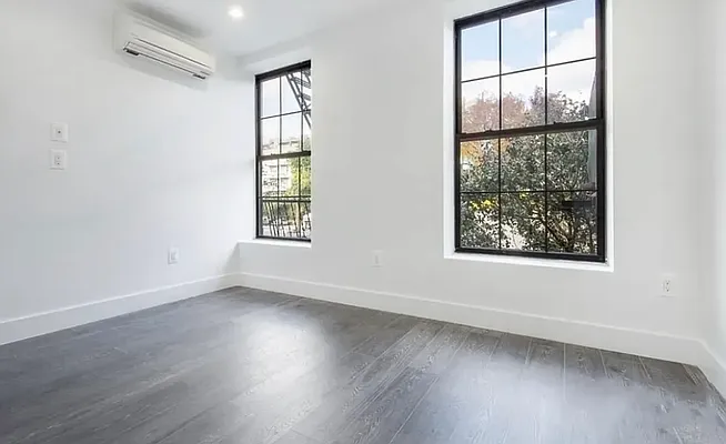 Rented by Michal Kuras, LREB | media 1