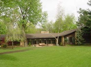 828 Waterman Dr, Ann Arbor, MI