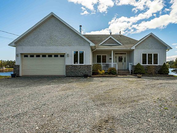 2nd image of 1480 Cow Bay Rd