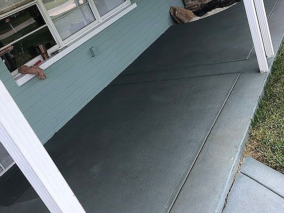 2nd image of 421 Granada St