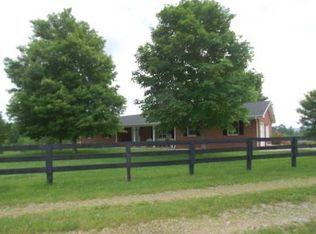 675 Turpin Rdg, Irvine, KY 40336