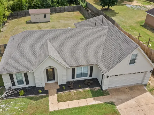 1090 Fawn Dr, Hernando, MS 38632