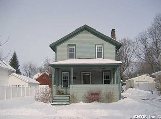22 W Elizabeth St, Skaneateles, NY 13152
