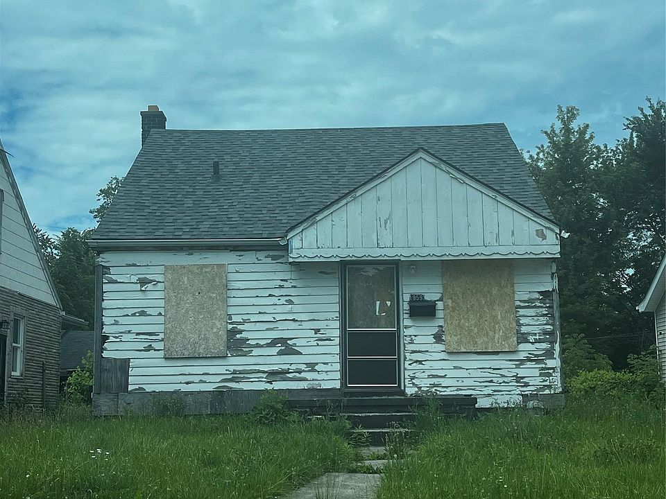 1st image of 19593 Annott St