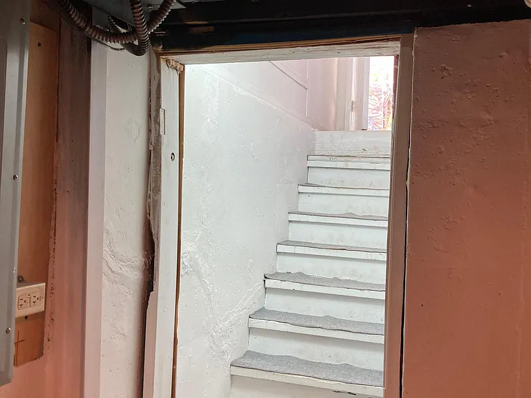 13400 Locust St — Photo 18