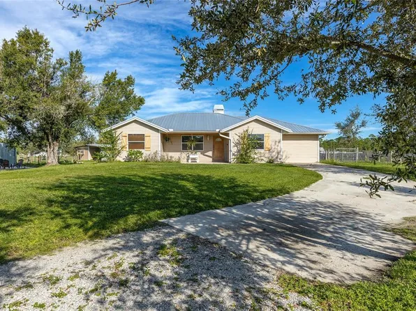 29392 Maris Dr, Punta Gorda, FL 33982