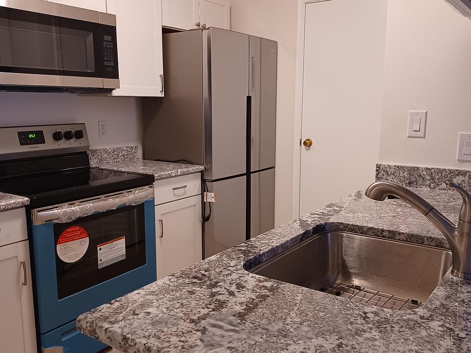 1st image of 1400 Gandy Blvd N #1300