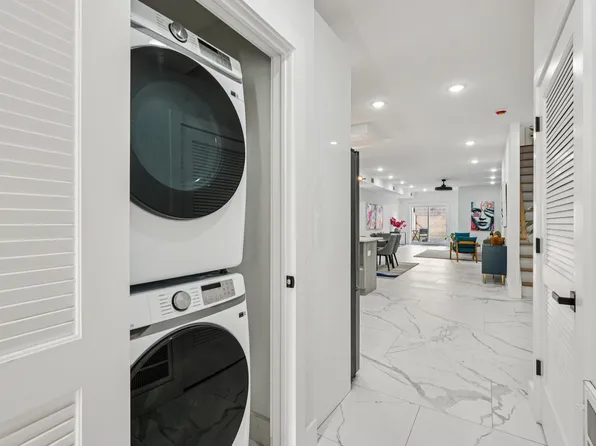 78 Beacon Avenue image 28 of 43